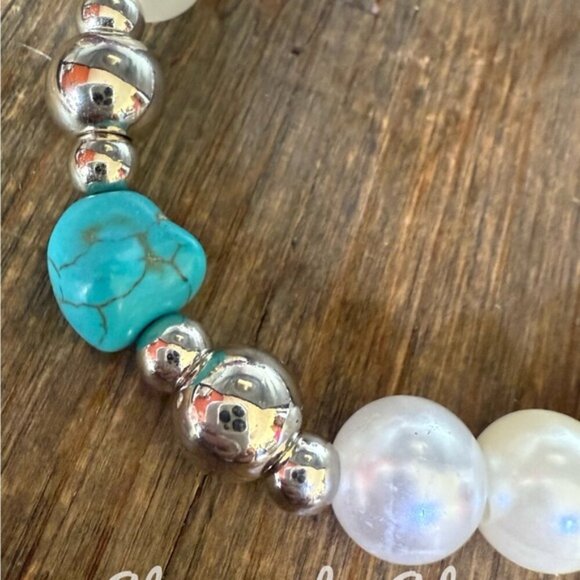 Chunky  pearl and Turquoise  necklace/statement pearl necklace - Picture 3 of 3